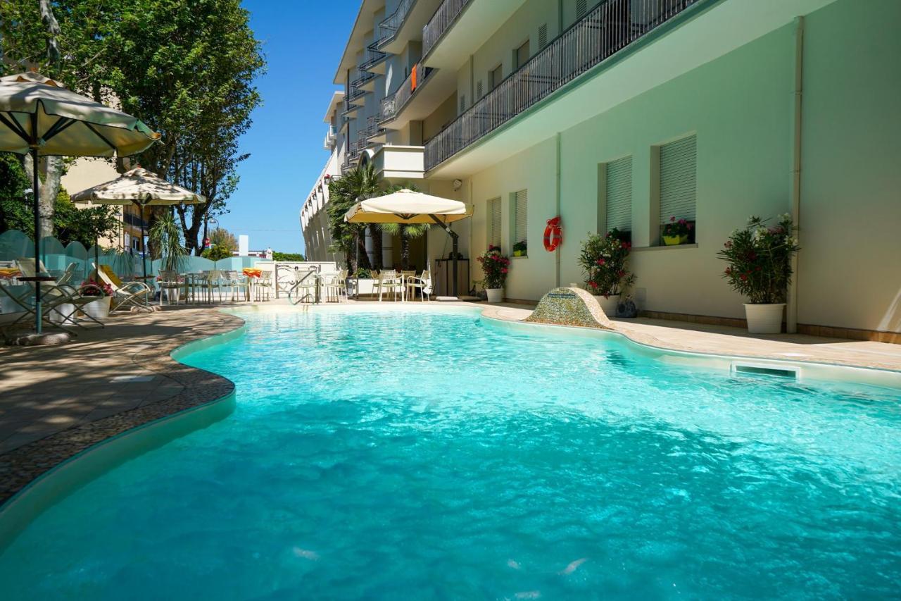 Hotel Pineta Bellaria-Igea Marina Zewnętrze zdjęcie