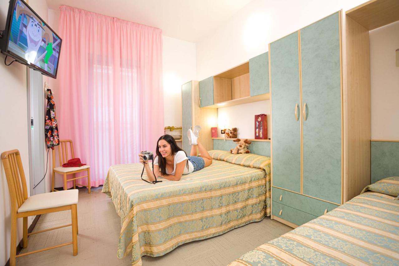 Hotel Pineta Bellaria-Igea Marina Zewnętrze zdjęcie