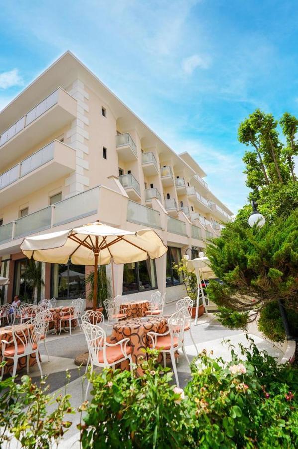 Hotel Pineta Bellaria-Igea Marina Zewnętrze zdjęcie