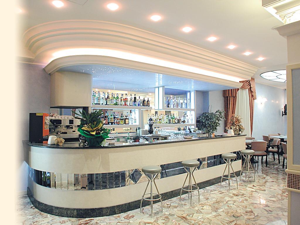 Hotel Pineta Bellaria-Igea Marina Zewnętrze zdjęcie