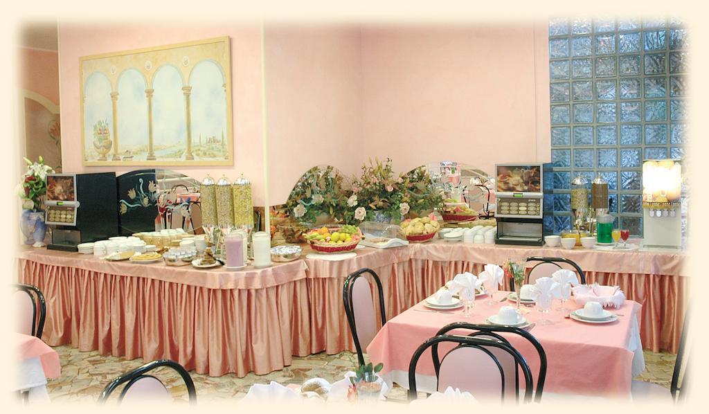 Hotel Pineta Bellaria-Igea Marina Zewnętrze zdjęcie