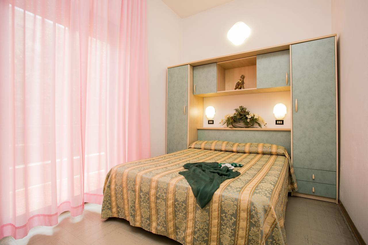 Hotel Pineta Bellaria-Igea Marina Zewnętrze zdjęcie