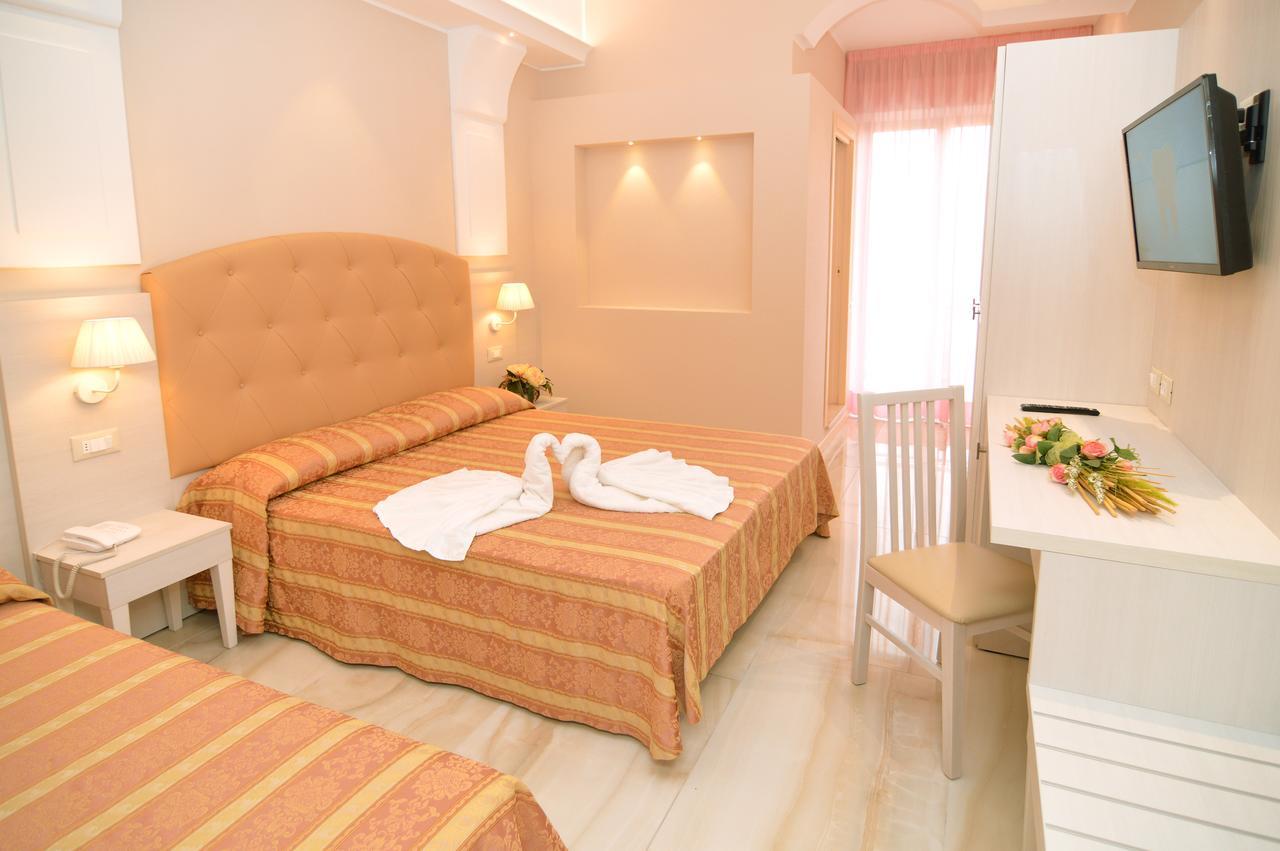 Hotel Pineta Bellaria-Igea Marina Zewnętrze zdjęcie