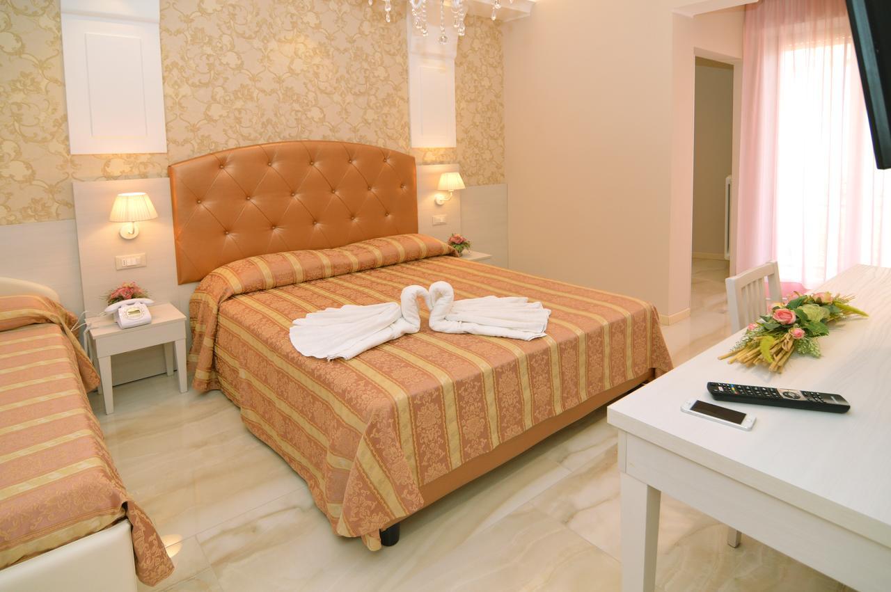 Hotel Pineta Bellaria-Igea Marina Zewnętrze zdjęcie