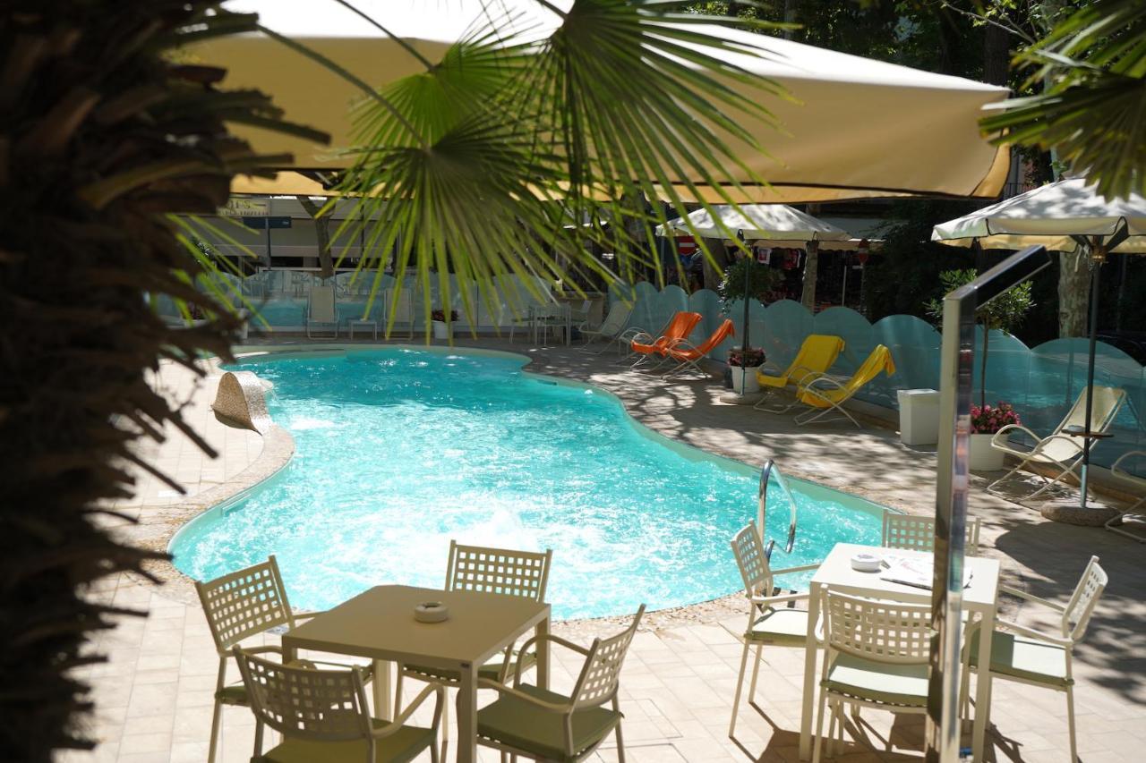 Hotel Pineta Bellaria-Igea Marina Zewnętrze zdjęcie